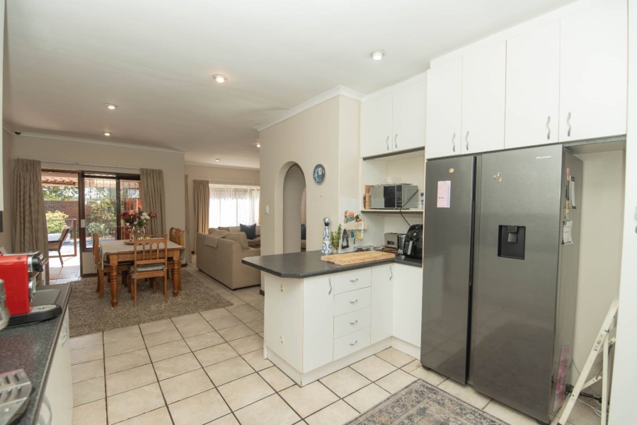 3 Bedroom Property for Sale in Summerstrand Eastern Cape